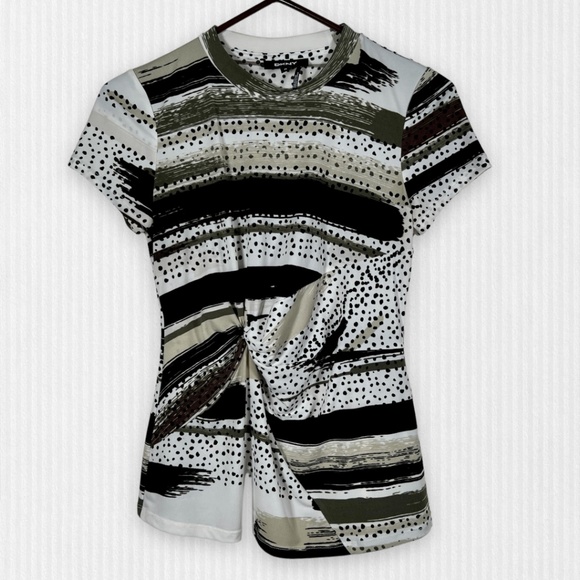 DKNY Crew Neck Short Sleeve Top Front Knot and Gathering Size Petite Small - Picture 3 of 11